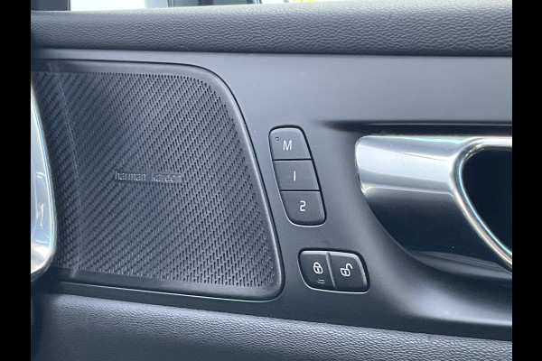 Volvo S60 2.0 T6 340pk AWD Twin Engine R-Design PHEV Pano.dak Leer Stoelverw. V+A Volvo S60 2.0 T6 340pk AWD Twin Engine R-Design PHEV Pano.dak Leer Stoelverw. V+A