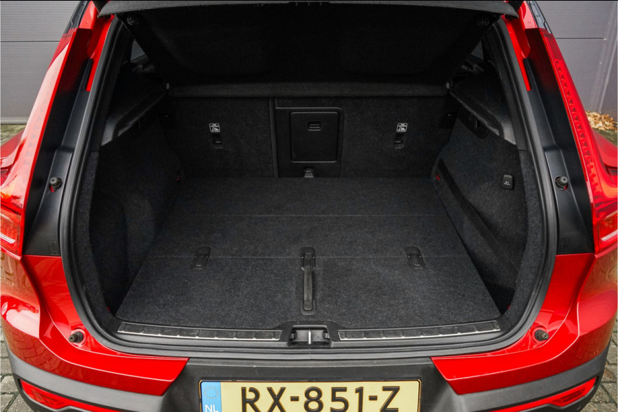 Volvo XC40 2.0 T5 AWD R-Design Pano Camera ACC 20"