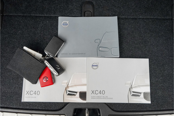 Volvo XC40 2.0 T5 AWD R-Design Pano Camera ACC 20"