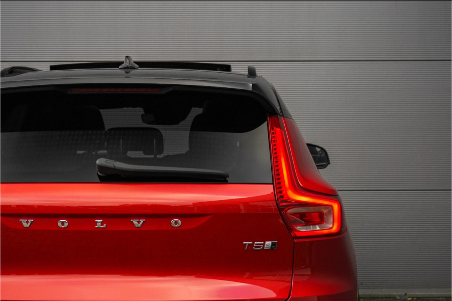 Volvo XC40 2.0 T5 AWD R-Design Pano Camera ACC 20"