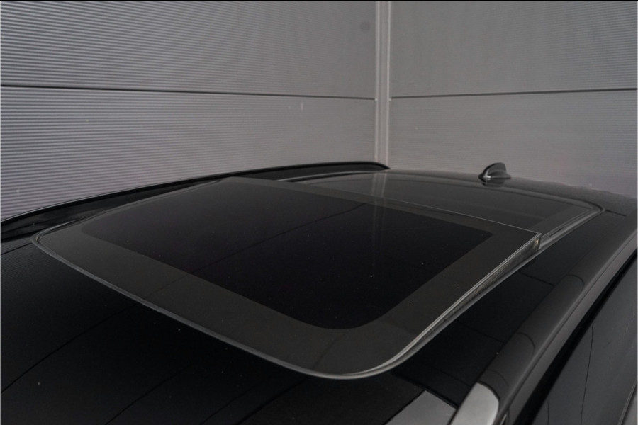 Volvo XC40 2.0 T5 AWD R-Design Pano Camera ACC 20"