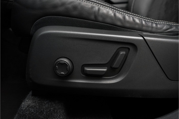 Volvo XC40 2.0 T5 AWD R-Design Pano Camera ACC 20"