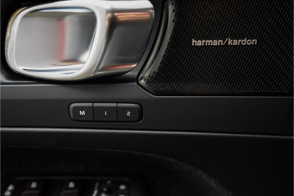 Volvo XC40 2.0 T5 AWD R-Design Pano Camera ACC 20"