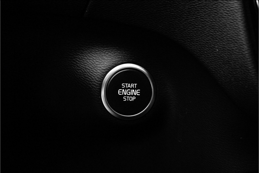 Volvo XC40 2.0 T5 AWD R-Design Pano Camera ACC 20"