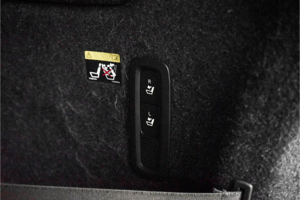 Volvo XC40 2.0 T5 AWD R-Design Pano Camera ACC 20"