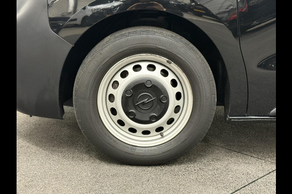 Opel Vivaro 2.0 CDTI L3H1 Edition Dubbele Cabine Airco Bluetooth Navi Trekhaak