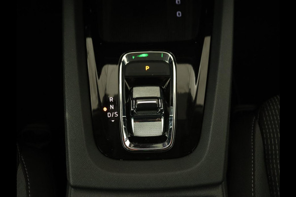 Škoda Octavia 1.0 TSI Business Edition | Trekhaak | Stoelverwarming | Carplay | Parkeerhulp | Navigatie | Digital Cockpit | Climate control | 17'' lichtmetalen velgen | Cruise control