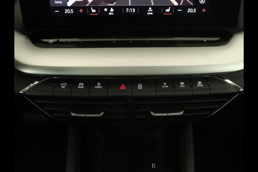 Škoda Octavia 1.0 TSI Business Edition | Trekhaak | Stoelverwarming | Carplay | Parkeerhulp | Navigatie | Digital Cockpit | Climate control | 17'' lichtmetalen velgen | Cruise control