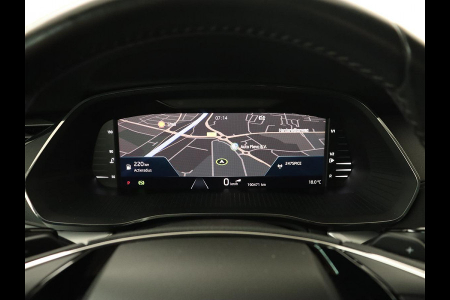 Škoda Octavia 1.0 TSI Business Edition | Trekhaak | Stoelverwarming | Carplay | Parkeerhulp | Navigatie | Digital Cockpit | Climate control | 17'' lichtmetalen velgen | Cruise control