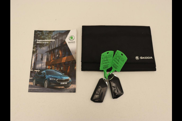 Škoda Octavia 1.0 TSI Business Edition | Trekhaak | Stoelverwarming | Carplay | Parkeerhulp | Navigatie | Digital Cockpit | Climate control | 17'' lichtmetalen velgen | Cruise control