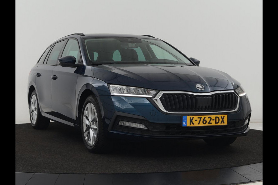 Škoda Octavia 1.0 TSI Business Edition | Trekhaak | Stoelverwarming | Carplay | Parkeerhulp | Navigatie | Digital Cockpit | Climate control | 17'' lichtmetalen velgen | Cruise control