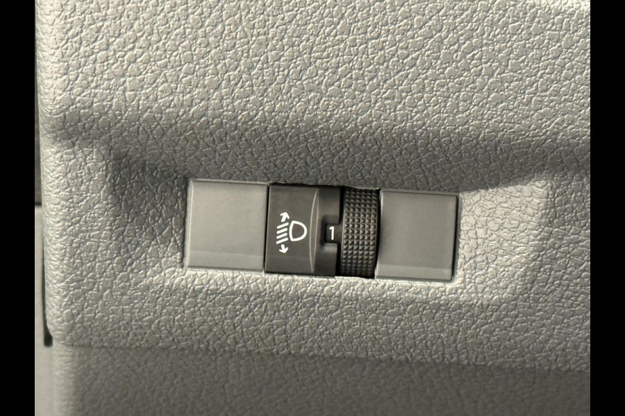 Opel Vivaro 2.0 CDTI L3H1 Edition Dubbele Cabine Airco Bluetooth Navi Trekhaak