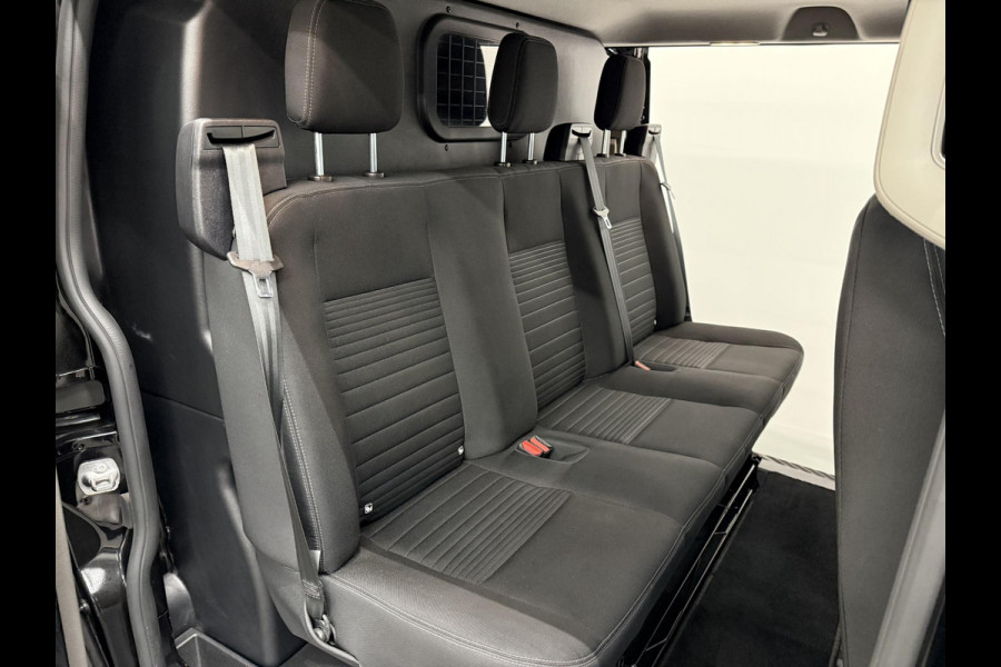 Ford Transit Custom 300 2.0 TDCI L2H1 Limited Dubbele cabine Automaat Navi Airco 2 Schuifdeuren Trekhaak PDC Carplay DAB