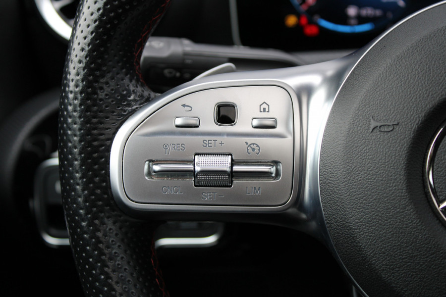 Mercedes-Benz A-Klasse 180 Business Solution AMG | NAP | PANO/SCHUIFDAK | AMG-LINE | ALARM KLASSE 3 | CAMERA |