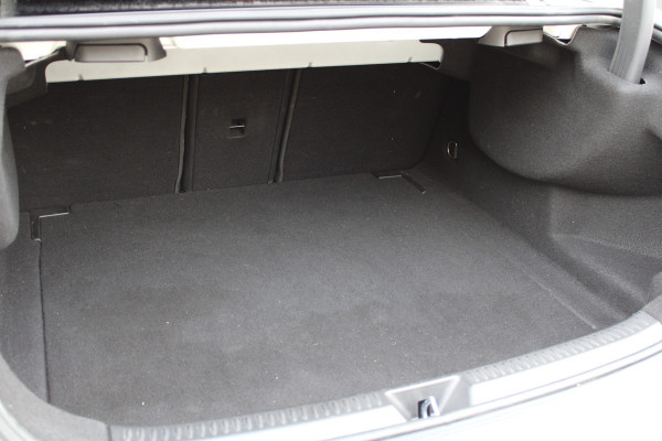 Mercedes-Benz A-Klasse 180 Business Solution AMG | NAP | PANO/SCHUIFDAK | AMG-LINE | ALARM KLASSE 3 | CAMERA |