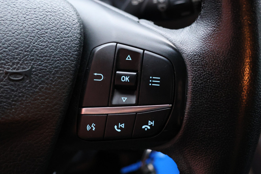 Ford Transit Custom 300 2.0 TDCI L2H1 170 PK Limited DC | B-Xenon | Blind Spot | CarPlay | Camera | Navigatie | Stoelverwarming | Trekhaak | L+R Schuifdeur | PDC V+A | MF Stuur | Dubbel cabine | 5-Zitter | Nieuwe APK | NAP Logisch Ford Transit Custom 300 2.0 TDCI L2H1 170 PK Limited DC | B-Xenon | Blind Spot | CarPlay | Camera | Navigatie | Stoelverwarming | Trekhaak | L+R Schuifdeur | PDC V+A | MF Stuur | Dubbel cabine | 5-Zitter | Nieuwe APK | NAP Logisch