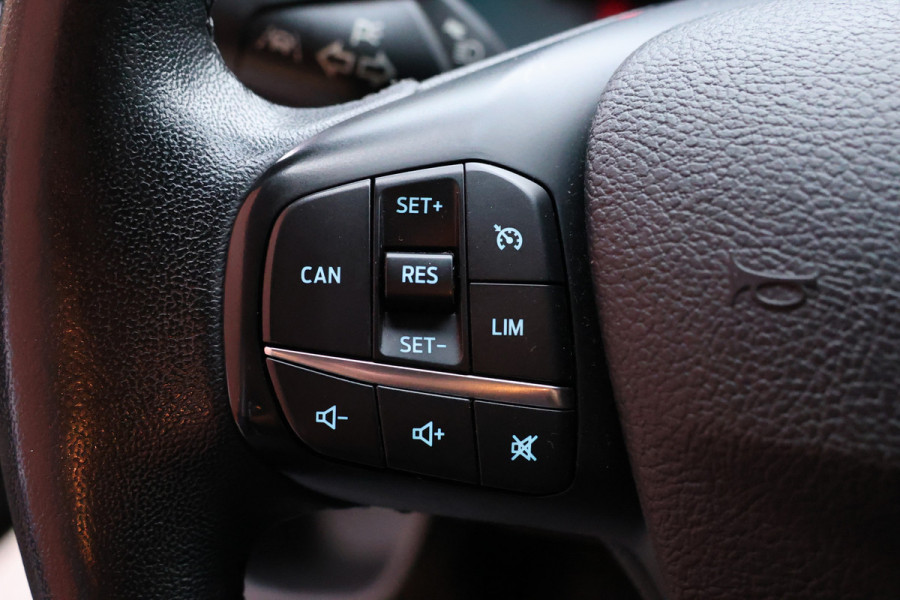 Ford Transit Custom 300 2.0 TDCI L2H1 170 PK Limited DC | B-Xenon | Blind Spot | CarPlay | Camera | Navigatie | Stoelverwarming | Trekhaak | L+R Schuifdeur | PDC V+A | MF Stuur | Dubbel cabine | 5-Zitter | Nieuwe APK | NAP Logisch Ford Transit Custom 300 2.0 TDCI L2H1 170 PK Limited DC | B-Xenon | Blind Spot | CarPlay | Camera | Navigatie | Stoelverwarming | Trekhaak | L+R Schuifdeur | PDC V+A | MF Stuur | Dubbel cabine | 5-Zitter | Nieuwe APK | NAP Logisch