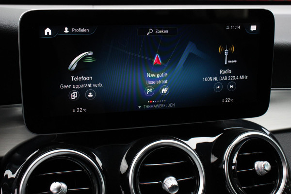 Mercedes-Benz GLC 300e 4MATIC Business Solution AMG | Navigatie | Camera | Climate control  | Lichtmetalen Velgen | DAB | Electrisch bedienbare achterklep | Rij assistent pakket | Extra Getint Glas Mercedes-Benz GLC 300e 4MATIC Business Solution AMG | Navigatie | Camera | Climate control  | Lichtmetalen Velgen | DAB | Electrisch bedienbare achterklep | Rij assistent pakket | Extra Getint Glas