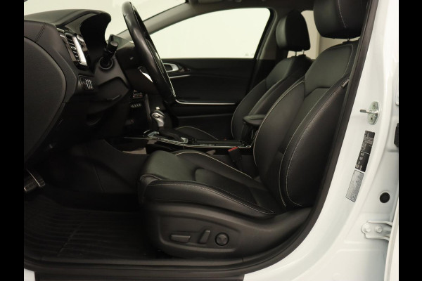 Kia Ceed 1.6 DCT PHEV ExecutiveLine | Panoramadak | Trekhaak | Leder | Stoelventilatie | Carplay | Adaptive cruise | Camera | Stoel & stuurverwarming | Navigatie Kia Ceed 1.6 DCT PHEV ExecutiveLine | Panoramadak | Trekhaak | Leder | Stoelventilatie | Carplay | Adaptive cruise | Camera | Stoel & stuurverwarming | Navigatie