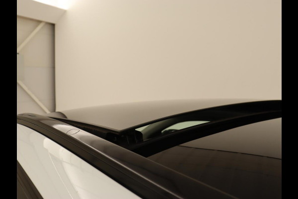 Kia Ceed 1.6 DCT PHEV ExecutiveLine | Panoramadak | Trekhaak | Leder | Stoelventilatie | Carplay | Adaptive cruise | Camera | Stoel & stuurverwarming | Navigatie Kia Ceed 1.6 DCT PHEV ExecutiveLine | Panoramadak | Trekhaak | Leder | Stoelventilatie | Carplay | Adaptive cruise | Camera | Stoel & stuurverwarming | Navigatie