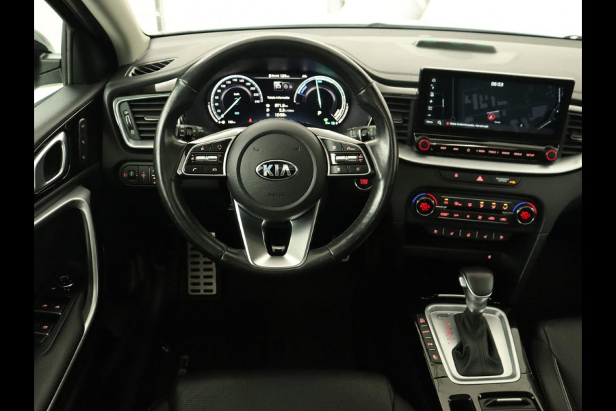 Kia Ceed 1.6 DCT PHEV ExecutiveLine | Panoramadak | Trekhaak | Leder | Stoelventilatie | Carplay | Adaptive cruise | Camera | Stoel & stuurverwarming | Navigatie Kia Ceed 1.6 DCT PHEV ExecutiveLine | Panoramadak | Trekhaak | Leder | Stoelventilatie | Carplay | Adaptive cruise | Camera | Stoel & stuurverwarming | Navigatie