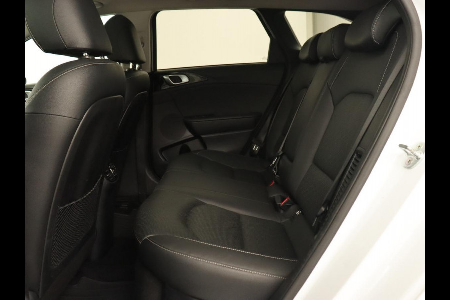 Kia Ceed 1.6 DCT PHEV ExecutiveLine | Panoramadak | Trekhaak | Leder | Stoelventilatie | Carplay | Adaptive cruise | Camera | Stoel & stuurverwarming | Navigatie Kia Ceed 1.6 DCT PHEV ExecutiveLine | Panoramadak | Trekhaak | Leder | Stoelventilatie | Carplay | Adaptive cruise | Camera | Stoel & stuurverwarming | Navigatie