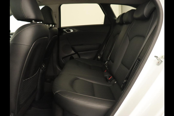 Kia Ceed 1.6 DCT PHEV ExecutiveLine | Panoramadak | Trekhaak | Leder | Stoelventilatie | Carplay | Adaptive cruise | Camera | Stoel & stuurverwarming | Navigatie Kia Ceed 1.6 DCT PHEV ExecutiveLine | Panoramadak | Trekhaak | Leder | Stoelventilatie | Carplay | Adaptive cruise | Camera | Stoel & stuurverwarming | Navigatie