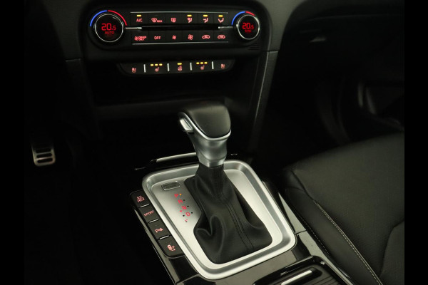 Kia Ceed 1.6 DCT PHEV ExecutiveLine | Panoramadak | Trekhaak | Leder | Stoelventilatie | Carplay | Adaptive cruise | Camera | Stoel & stuurverwarming | Navigatie Kia Ceed 1.6 DCT PHEV ExecutiveLine | Panoramadak | Trekhaak | Leder | Stoelventilatie | Carplay | Adaptive cruise | Camera | Stoel & stuurverwarming | Navigatie