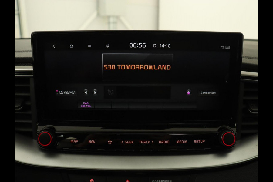 Kia Ceed 1.6 DCT PHEV ExecutiveLine | Panoramadak | Trekhaak | Leder | Stoelventilatie | Carplay | Adaptive cruise | Camera | Stoel & stuurverwarming | Navigatie Kia Ceed 1.6 DCT PHEV ExecutiveLine | Panoramadak | Trekhaak | Leder | Stoelventilatie | Carplay | Adaptive cruise | Camera | Stoel & stuurverwarming | Navigatie