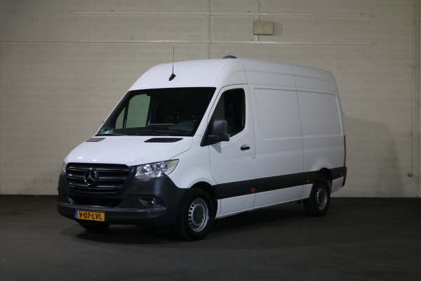 Mercedes-Benz Sprinter 319 3.0 V6 CDI L2 H2 Automaat Airco Navigatie Camera Mercedes-Benz Sprinter 319 3.0 V6 CDI L2 H2 Automaat Airco Navigatie Camera