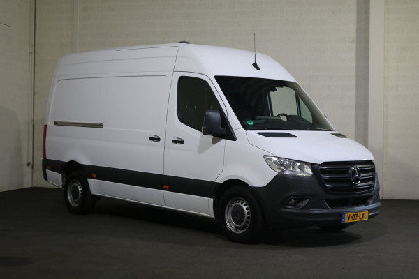 Mercedes-Benz Sprinter 319 3.0 V6 CDI L2 H2 Automaat Airco Navigatie Camera Mercedes-Benz Sprinter 319 3.0 V6 CDI L2 H2 Automaat Airco Navigatie Camera