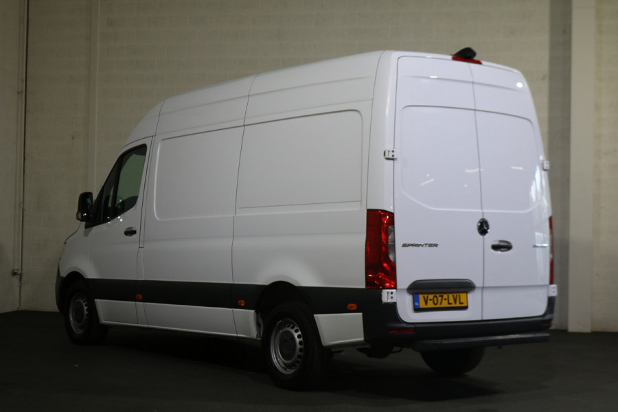 Mercedes-Benz Sprinter 319 3.0 V6 CDI L2 H2 Automaat Airco Navigatie Camera Mercedes-Benz Sprinter 319 3.0 V6 CDI L2 H2 Automaat Airco Navigatie Camera