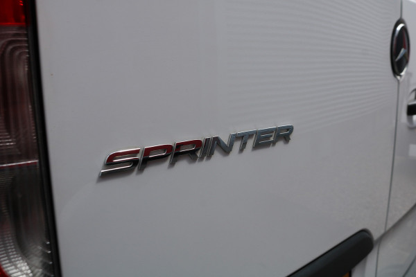 Mercedes-Benz Sprinter 319 3.0 V6 CDI L2 H2 Automaat Airco Navigatie Camera Mercedes-Benz Sprinter 319 3.0 V6 CDI L2 H2 Automaat Airco Navigatie Camera