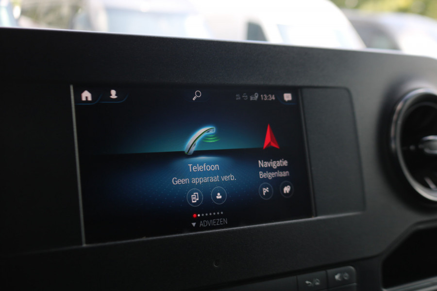 Mercedes-Benz Sprinter 319 3.0 V6 CDI L2 H2 Automaat Airco Navigatie Camera Mercedes-Benz Sprinter 319 3.0 V6 CDI L2 H2 Automaat Airco Navigatie Camera