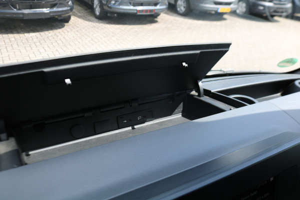 Mercedes-Benz Sprinter 319 3.0 V6 CDI L2 H2 Automaat Airco Navigatie Camera Mercedes-Benz Sprinter 319 3.0 V6 CDI L2 H2 Automaat Airco Navigatie Camera