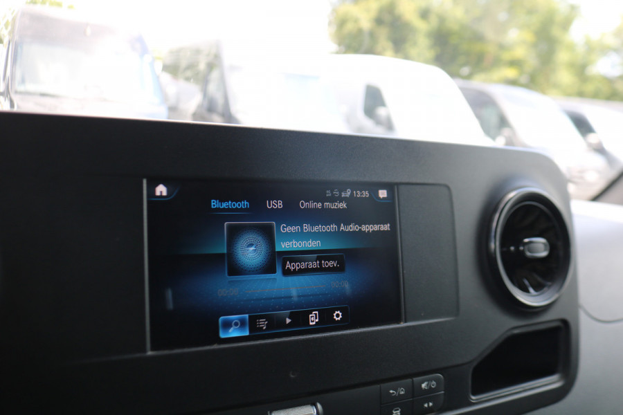 Mercedes-Benz Sprinter 319 3.0 V6 CDI L2 H2 Automaat Airco Navigatie Camera Mercedes-Benz Sprinter 319 3.0 V6 CDI L2 H2 Automaat Airco Navigatie Camera