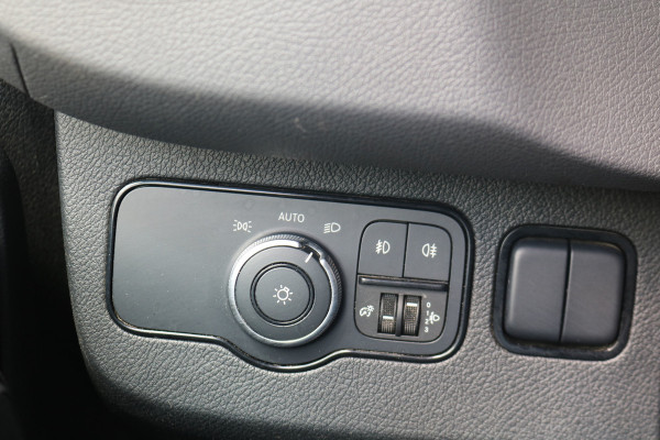 Mercedes-Benz Sprinter 319 3.0 V6 CDI L2 H2 Automaat Airco Navigatie Camera Mercedes-Benz Sprinter 319 3.0 V6 CDI L2 H2 Automaat Airco Navigatie Camera