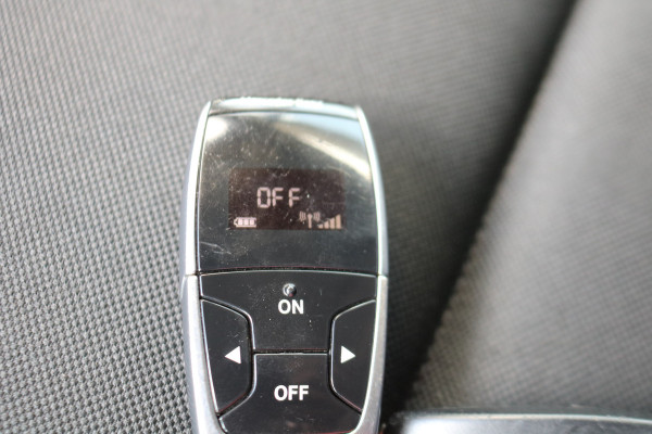 Mercedes-Benz Sprinter 319 3.0 V6 CDI L2 H2 Automaat Airco Navigatie Camera Mercedes-Benz Sprinter 319 3.0 V6 CDI L2 H2 Automaat Airco Navigatie Camera