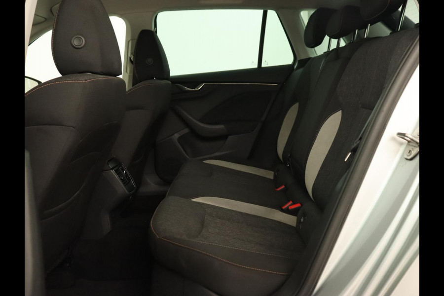 Škoda Kamiq 1.0 TSI Business Edition | Automaat | Stoelverwarming | Trekhaak | Adaptive cruise | Carplay | Virtual Cockpit | Climate control