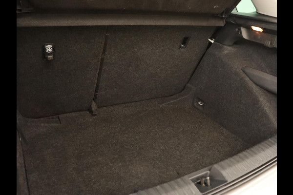 Škoda Kamiq 1.0 TSI Business Edition | Automaat | Stoelverwarming | Trekhaak | Adaptive cruise | Carplay | Virtual Cockpit | Climate control