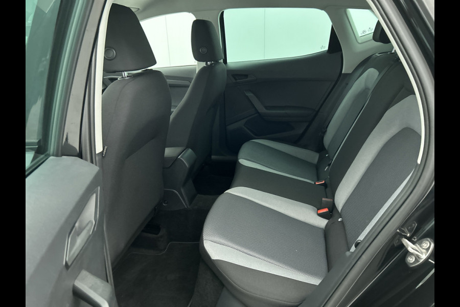 Seat Ibiza 1.0 TSI Style Business Intense (CAMERA, CARPLAY, 1e EIGENAAR, GOED ONDERHOUDEN)