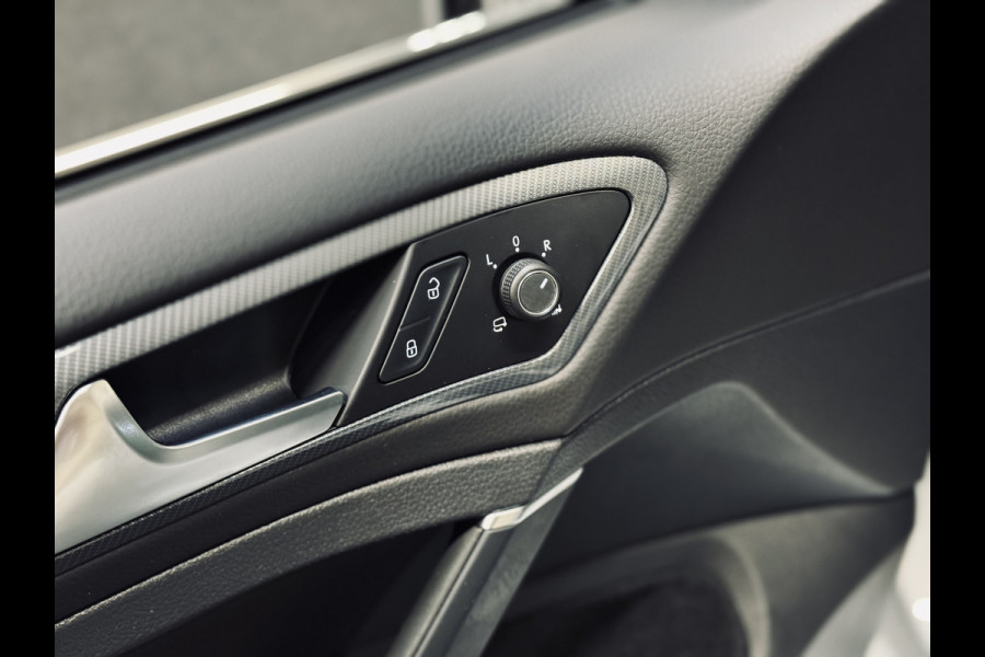 Volkswagen GOLF Variant 1.5 TSI Highline R-Line 2x | Panorama | Camera | Virtual