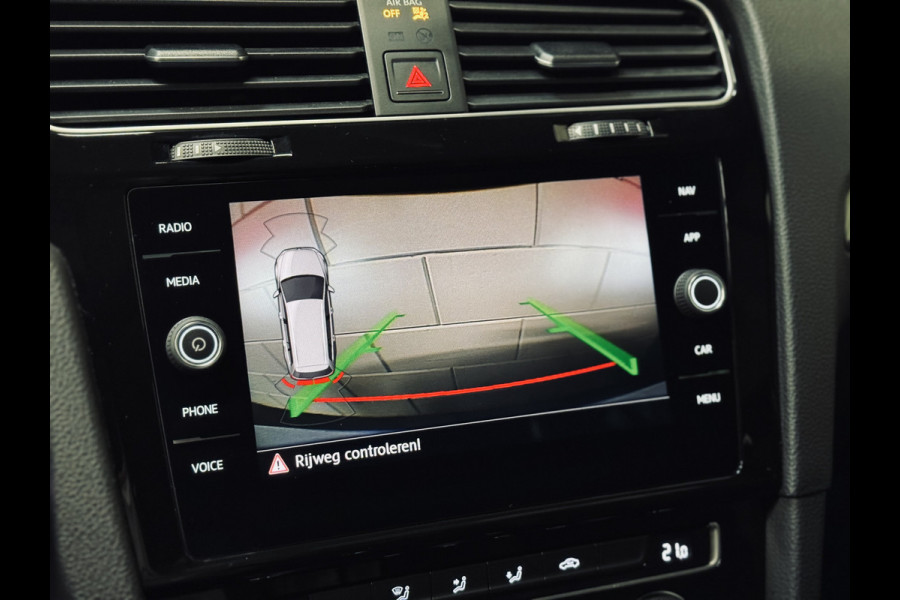 Volkswagen GOLF Variant 1.5 TSI Highline R-Line 2x | Panorama | Camera | Virtual