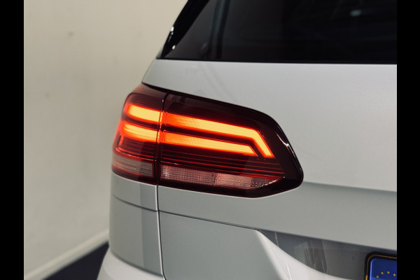 Volkswagen GOLF Variant 1.5 TSI Highline R-Line 2x | Panorama | Camera | Virtual