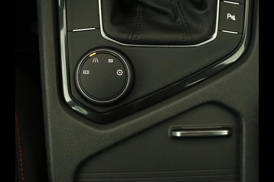 Seat Tarraco 1.5 TSI FR | Trekhaak | Carplay | Camera | Adaptive cruise | Trekhaak | Navigatie | Memory | Full LED | Sfeerverlichting | Keyless | Park Assist | 20'' lichtmetalen velgen Seat Tarraco 1.5 TSI FR | Trekhaak | Carplay | Camera | Adaptive cruise | Trekhaak | Navigatie | Memory | Full LED | Sfeerverlichting | Keyless | Park Assist | 20'' lichtmetalen velgen