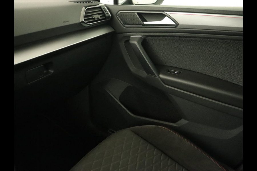 Seat Tarraco 1.5 TSI FR | Trekhaak | Carplay | Camera | Adaptive cruise | Trekhaak | Navigatie | Memory | Full LED | Sfeerverlichting | Keyless | Park Assist | 20'' lichtmetalen velgen Seat Tarraco 1.5 TSI FR | Trekhaak | Carplay | Camera | Adaptive cruise | Trekhaak | Navigatie | Memory | Full LED | Sfeerverlichting | Keyless | Park Assist | 20'' lichtmetalen velgen