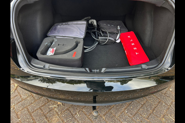 Tesla Model 3 Standard RWD Plus 60 kWh Trekhaak (1.000kg) SOH 86% Rijklaarprijs!