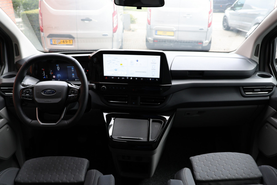Ford Transit Custom 320 2.0 TDCI 170PK L2H1 DC LIMITED | 360 Camera | ACC | Blind Spot | Navigatie | Camera | CarPlay | Lane Assist | Elek. Trekhaak | 5-Zitter | Dubbel Cabine | MODELJAAR 2025 | BPM VRIJ | Verlengde fabrieksgarantie tot 12-2029 | Dubbel Cabine Ford Transit Custom 320 2.0 TDCI 170PK L2H1 DC LIMITED | 360 Camera | ACC | Blind Spot | Navigatie | Camera | CarPlay | Lane Assist | Elek. Trekhaak | 5-Zitter | Dubbel Cabine | MODELJAAR 2025 | BPM VRIJ | Verlengde fabrieksgarantie tot 12-2029 | Dubbel Cabine