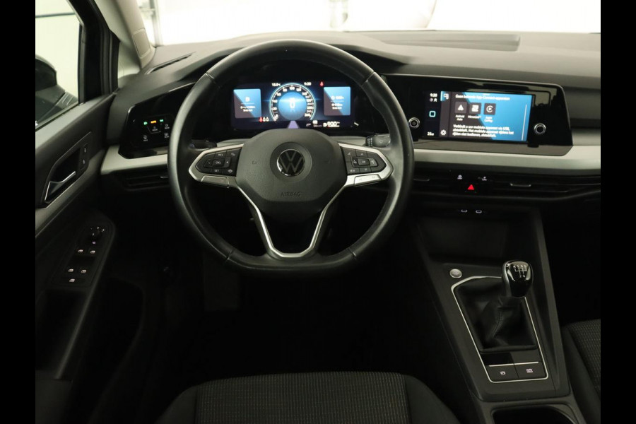 Volkswagen Golf 1.0 TSI | Carplay | Trekhaak | Full LED | Climate control | Digital Cockpit | Speedlimiter | Bluetooth | Lichtsensor