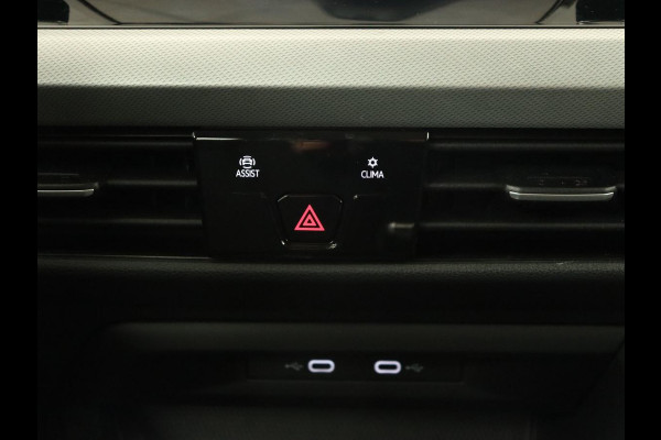 Volkswagen Golf 1.0 TSI | Carplay | Trekhaak | Full LED | Climate control | Digital Cockpit | Speedlimiter | Bluetooth | Lichtsensor